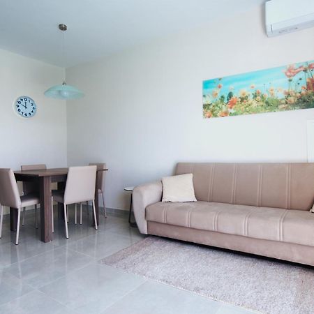 Marbella Holiday Apartments - Seafront - Wifi Marsaskala Buitenkant foto